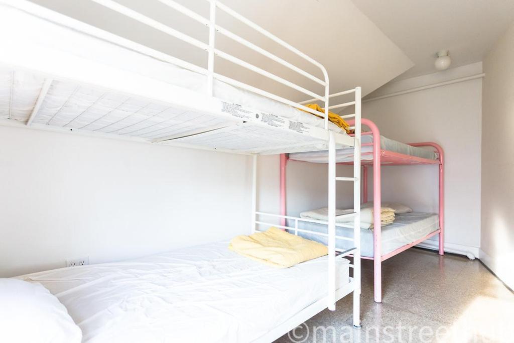 Hilltop Hostelワシントン エクステリア 写真